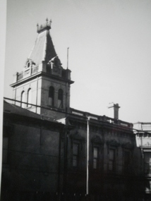 Historical Caulfield to 1972, photo album by Jenny O’Donnell, Manor Gve
