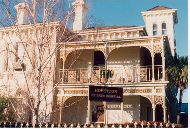 Photograph - Hopetoun, Hopetoun Street, 2, Elsternwick