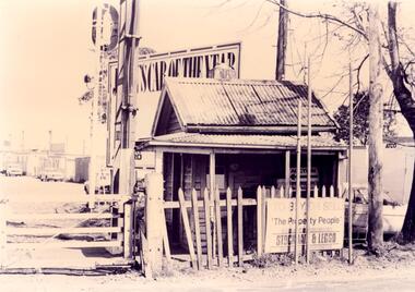 Document - NEERIM ROAD RAILWAY CROSSING AND GATES GLEN HUNTLY