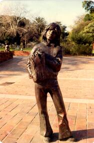 Article - Statues In Glen Eira