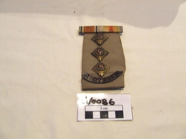 Epaulet Captain Rank with Australia shoulder badge and medal ribbons
