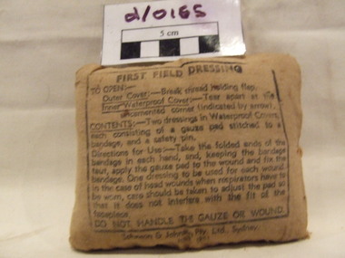 Field Dressing, Johnson and Johnson, First Field Dressing