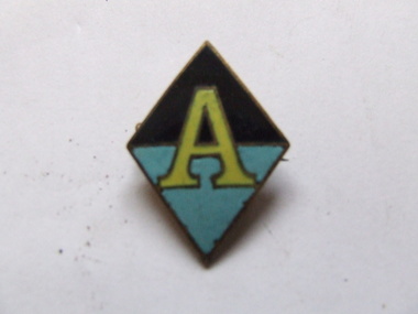 Badge (lapel) ANZAC 25bn