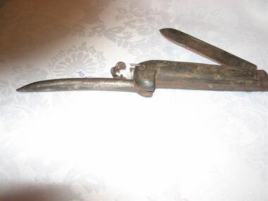 Folding Knife & Pig Stabber
