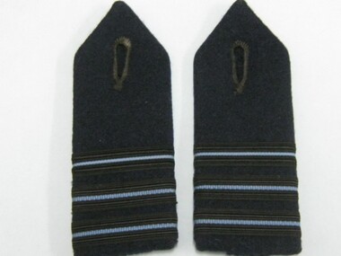 Epaulettes