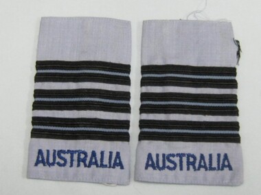 Epaulettes
