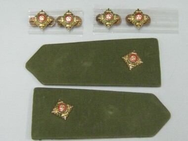 Epaulettes