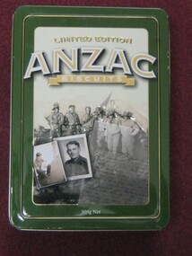 ANZAC Biscuit Tin - Soldiers in front ot Pyramid