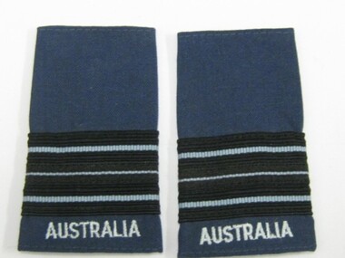 Epaulettes
