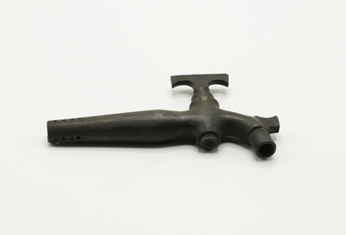 A small brass tap used to decant contents off barrels.