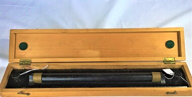 Roller bearing parallel ruler in its own timber box