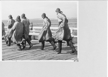 Photograph, Photographer unknown
