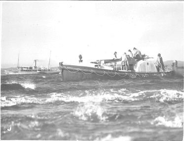 Photograph, Photographer unknown