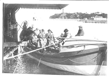 Black & white photo of the Queenscliffe Lifeboat Crew at practice c1920