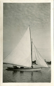 19 foot clinker boat; 20 foot fishing boat; Boat Royal; 