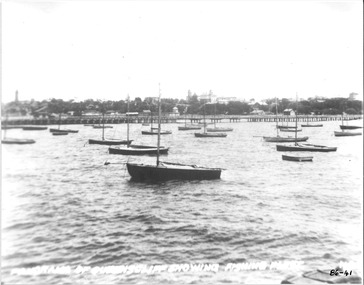 Black & white photo of Queenscliffe fishing fleet c1926