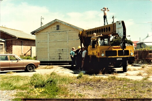 Photo of the crane used to move Rope Shed