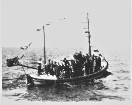 Photograph of the Lifeboat QUEENSCLIFFE on arrival day in March 1926