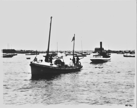 Photo of lifeboat QUEENSCLIFFE and Army pinnace MARS under way