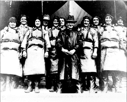 Black & white photograph of Lifeboat crew c1925 in the shed