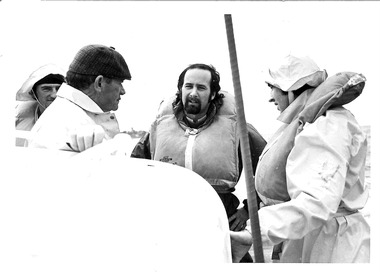 Black & white photo of the lifeboat Queenscliffe's crew