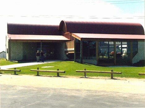 East elevation of the original QMC building c1987
