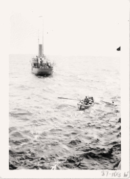 Pilot rowing out to the VICTORIA c1935.