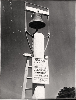 Queenscliffe's Wreck Bell c/w vertical signage.