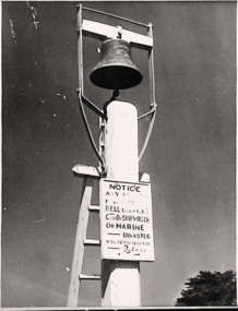 Queenscliffe's Wreck Bell c/w vertical signage.