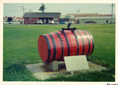 1976 colour photo of a hauling out buoy