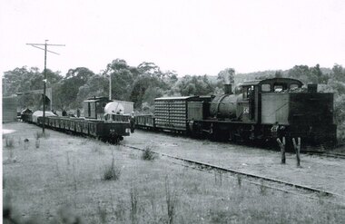 Photograph, R. Preston, Kawarren: Down goods with G42 shunting, 1955, 14 December 1955