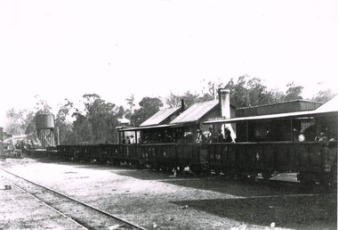 Photograph, Brucker, Gellibrand station, 1922