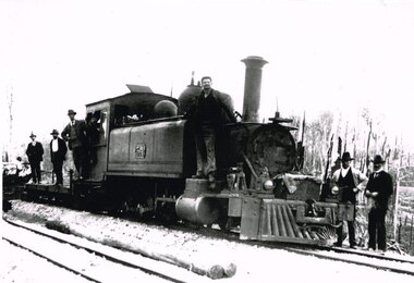 Photograph, Brucker, Beech Forest: Locomotive 5A during construction, c.1902, c.1902