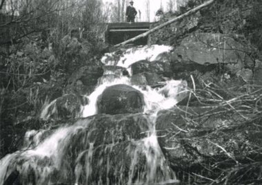 Photograph, Waterfall between Dinmont and Ditchley, 1919, 1919