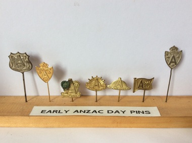 Artefact, Anzac Day pins
