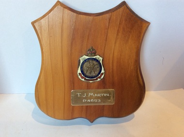 Artefact, Mounted RSL badge