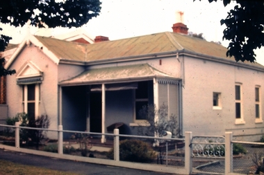 Slide - No 94 Forest Street Bendigo