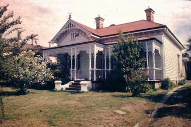 Slide - No 6 Brodie Street Quarry Hill Bendigo