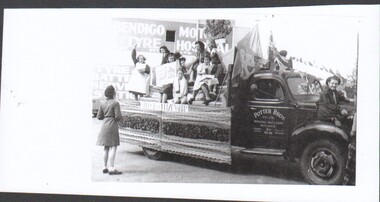 Photograph - 8553 B&W photograph Girl Guide Float Citizenship Bendigo Easter procession circa 1949