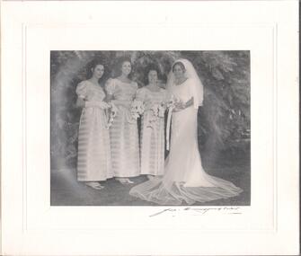 Photograph - Bridal party - Ellison