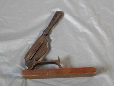 Functional object - Tobacco Cutter