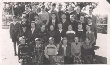 Photograph - Long Gully grade 5&6 1957