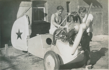 Photograph - Gliding in Bendigo, Late 1930s