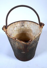 Functional object - Amalgam bucket