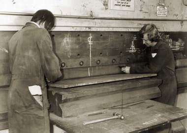 Photograph - Bendigo Munitions Factory (ADI) Photos, Australian Defence Industries (Now THALES AUSTRALIA), c1942-1960s