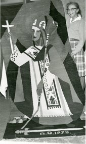 Newspaper - LYDIA CHANCELLOR COLLECTION: SACRED HEART CATHEDRAL BENDIGO TAPESTRY PHOTO, 1974