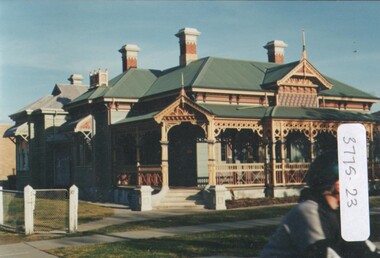 Photograph - ESTELLE HEWSTON COLLECTION: PHOTOGRAPH RESIDENCE OSHASTON, CNR WILLS & EDWARDS STREETS, BENDIGO, Unknown