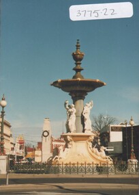 Photograph - ESTELLE HEWSTON COLLECTION: ALEXANDRA FOUNTAIN, PALL MALL / CHARING CROSS, BENDIGO, August 1990
