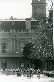 Photograph - BENDIGO ADVERTISER COLLECTION: BIKES, 1990s
