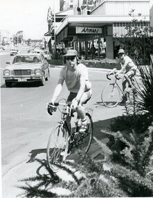 Photograph - BENDIGO ADVERTISER COLLECTION: BIKES, 1990s